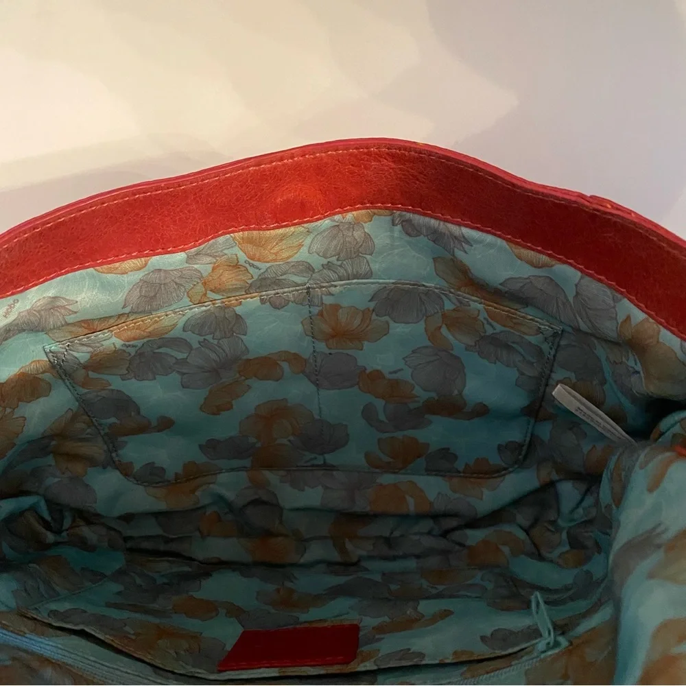 HOBO INTERNATIONAL SHOULDER CROSSBODY BAG RED LEATHER FLAP SILVER HARDWARE